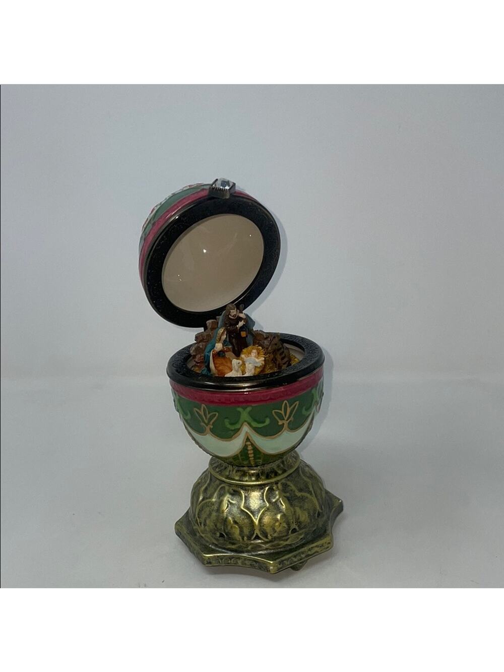 Vintage Sankyo Musical Christmas Egg Music Box